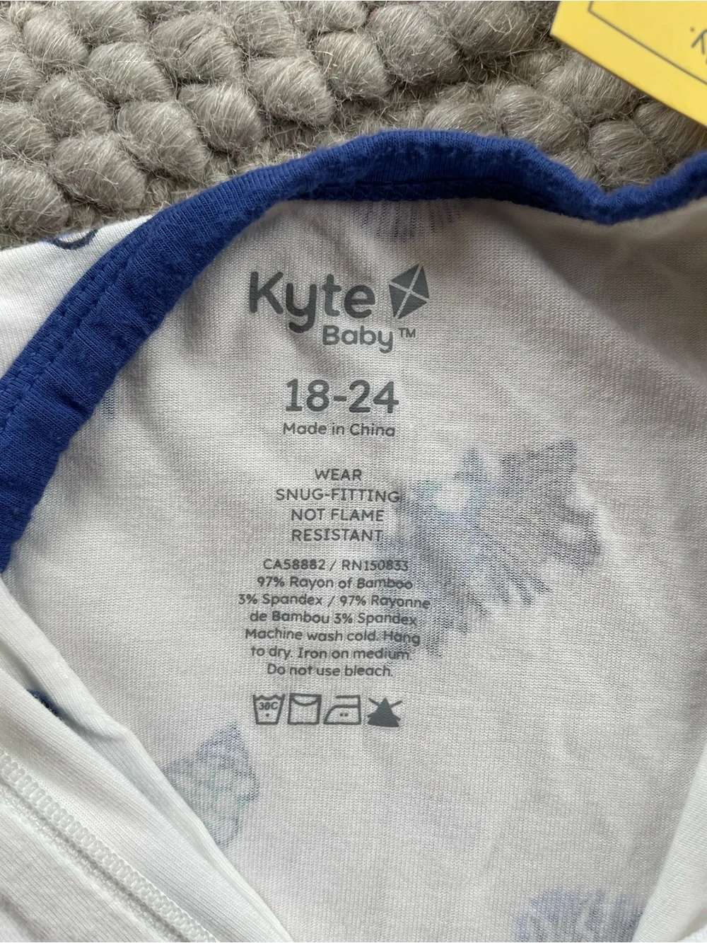 Kyte BABY white navy